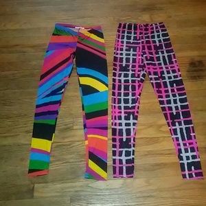 Must have leggings! 2 pair! Size S/M + earrings!